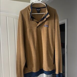 Patagonia Brown Fleece Pullover with Navy Accents